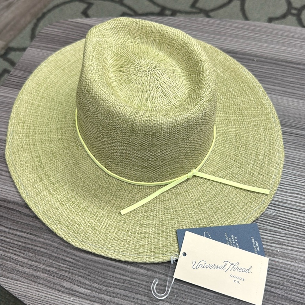 Universal Thread Goods Co. s/m green hat for women use hook and loop strap under